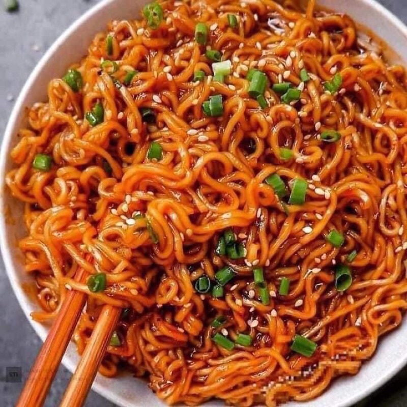 Mì Trộn Gà Cay Sedaap Indonesia