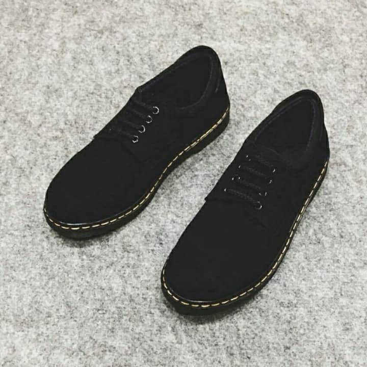 Giày Dr Martens Da Bò Lộn (Bảo Hành 12 Tháng)