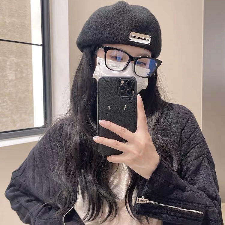 Mũ nồi MG STUDIO len đính miếng kim loại trang trí