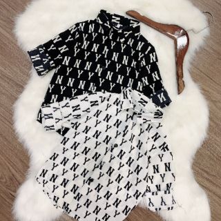 Combo quần đùi và bộ ren bé gái