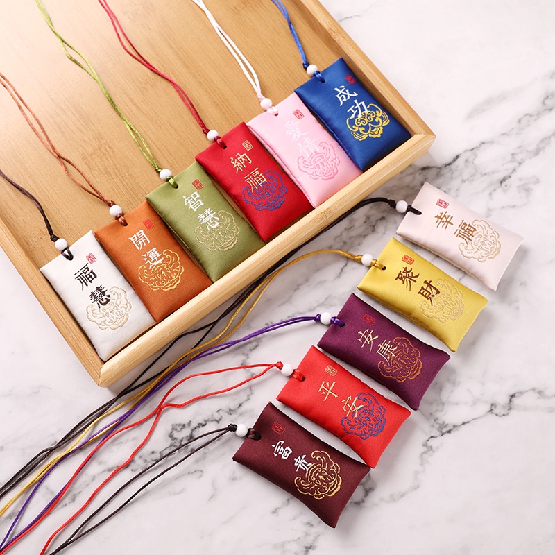 Túi Thơm Treo Tường Họa Tiết Thổ Cẩm May Mắn