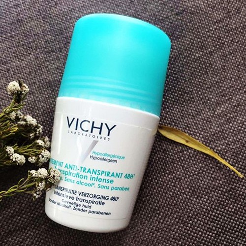 Lăn Khử Mùi Khô Thoáng Vichy Traitement Anti - Transpirant 48-50ML