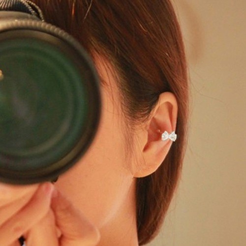 Khuyên gắn vành tai họa tiết nơ xinh xắn cho nữ