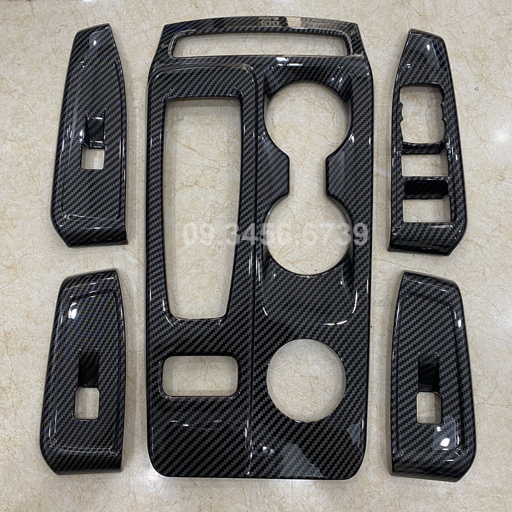Ốp nội thất vân carbon xe Everest 2022 2023 - 5 chi tiết chât liệu nhựa ABS