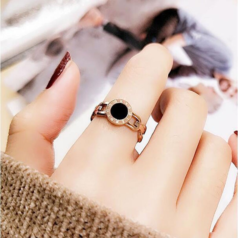 Nhẫn thép titan mạ vàng hồng / bạc khắc chữ số la mã phong cách Hàn Quốc dễ phối đồ cho nữ