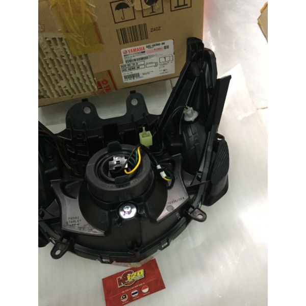 Đèn trước xe luvias xăng cơ - zin