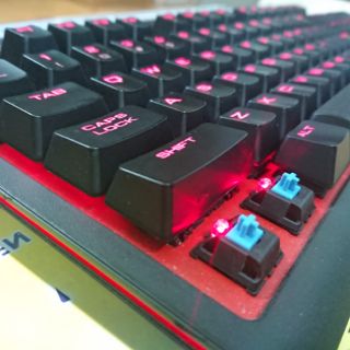 Bàn phím Corsair Strafe