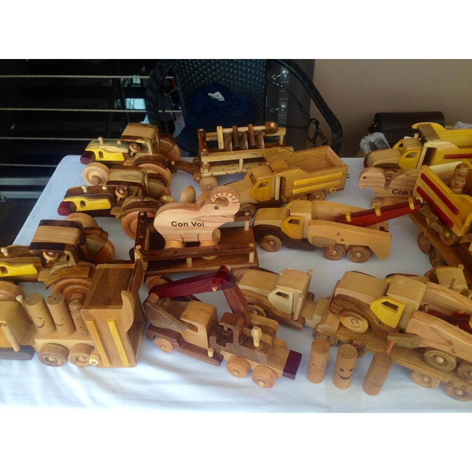 ĐỒ CHƠI GỖ - XE MÚC CTM01