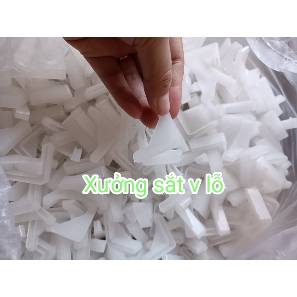 Combo 4 chân nhựa hoặc 1 cái chống trầy xước