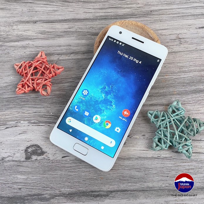điện thoại lenovo zuk z2 chính hãng- cấu hình cao chip 820, ram 4gb, bộ nhớ 64gb , mượt mà