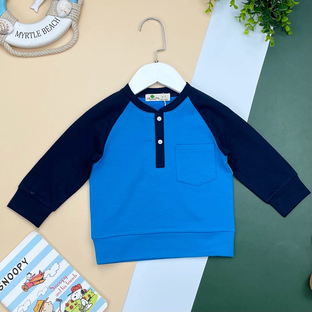 Áo nỉ mỏng cổ trụ hai cúc phối tay cotton thu đông bé trai size 1-6, cho bạn từ 10-20kg. Chất nỉ mềm, nhẹ, kiểu dáng đẹp