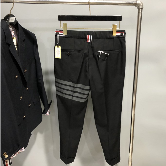 QUẦN ÂU THOM BROWNE NAM ĐEN KẺ XÁM | BigBuy360 - bigbuy360.vn