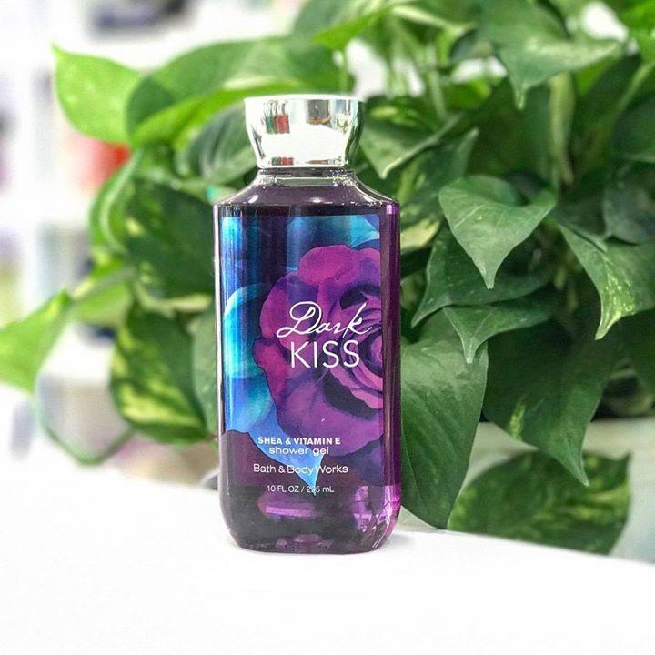 ️🎉Sữa tắm SIGNATURE COLLECTION Dark Kiss –  Bath and Body Works ️🎉