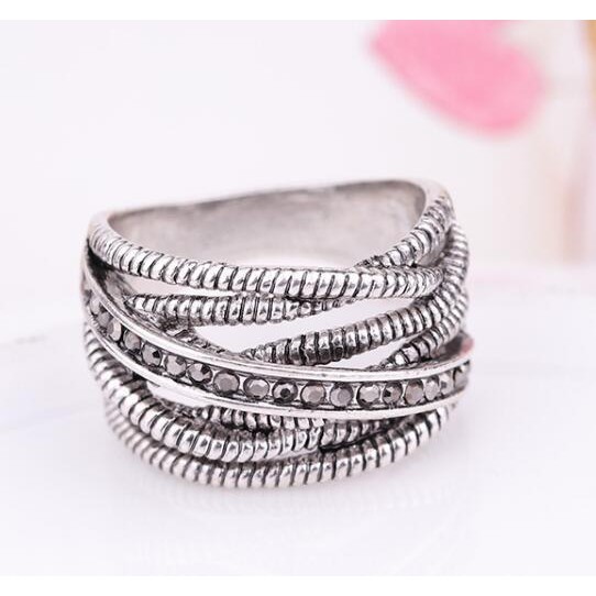 High Quality~European and American new twist line ring fashion retro diamond ring jewelry