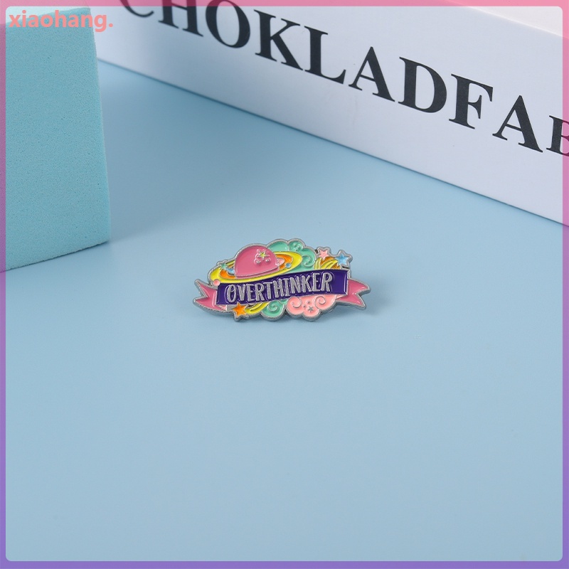 Ghim Cài Áo Hình Hành Tinh Và Chữ Pink Độc Đáo