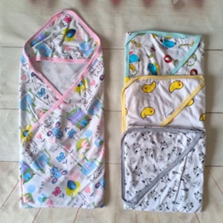 Khăn choàng sơ sinh hiệu hotga, thấm hút tốt dùng cho bé sơ sinh từ 0-12 tháng tuổi, tiện lợi cho mẹ và bé