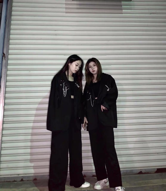Áo blazer đen oversize form rộng kèm phụ kiện chuỗi + ghim băng unisex Ulzzang siêu chất ❤️