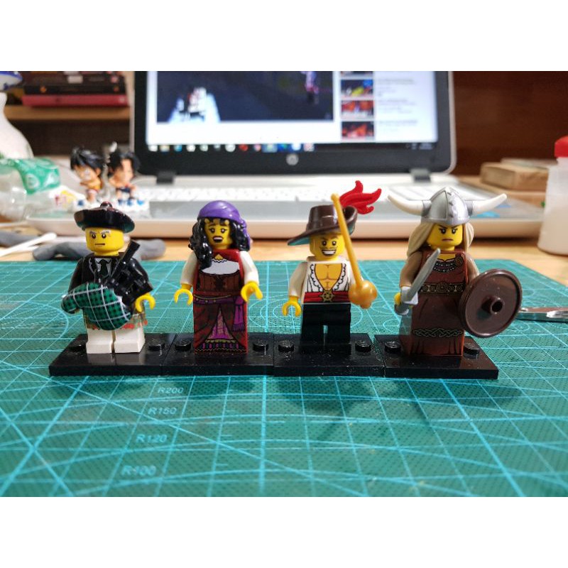 LEGO Minifigures kiếm sĩ
