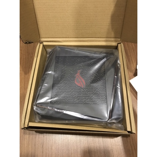 Router Wifi ASUS GT-5300 3 băng tần cho game thủ, mesh wifi