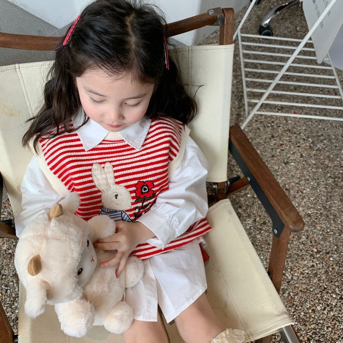 Áo Vest Cô Gái Mới Đan Dễ Thương