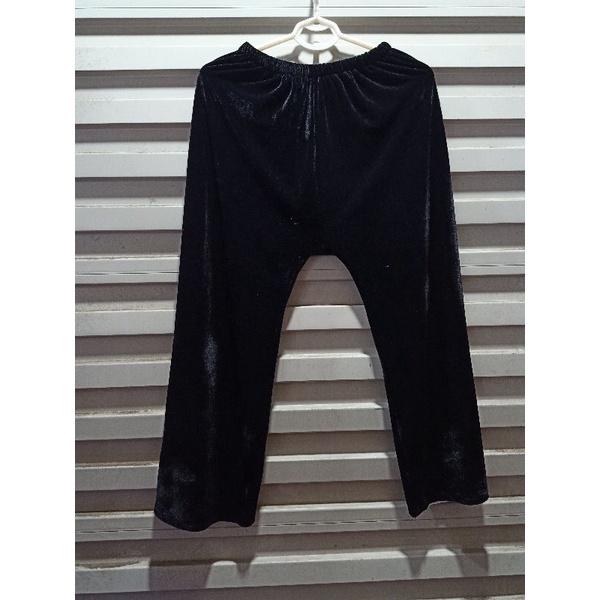 QUẦN NHUNG TRƠN ĐEN ỐNG RỘNG CHO MẸ CHO BÀ