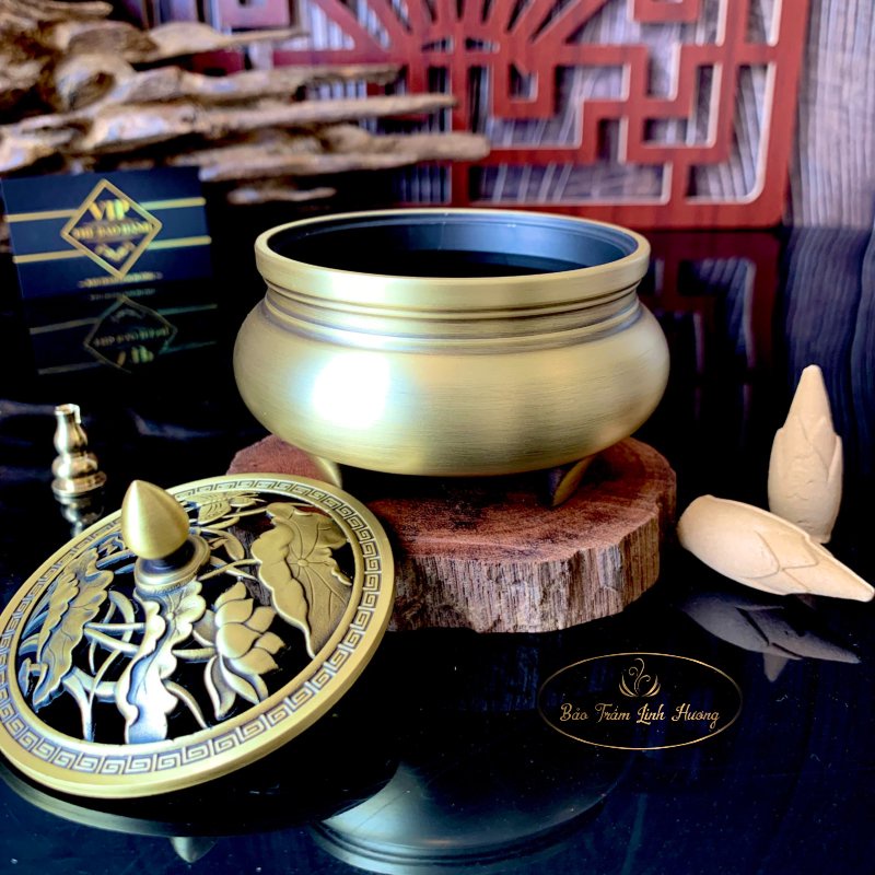 Lư Xông Trầm Hương - Đỉnh Đốt Nhang Bằng Đồng Đúc Nguyên Khối Cao Cấp Thiết Kế Tinh Xảo Kèm Lót Bông Chống Cháy