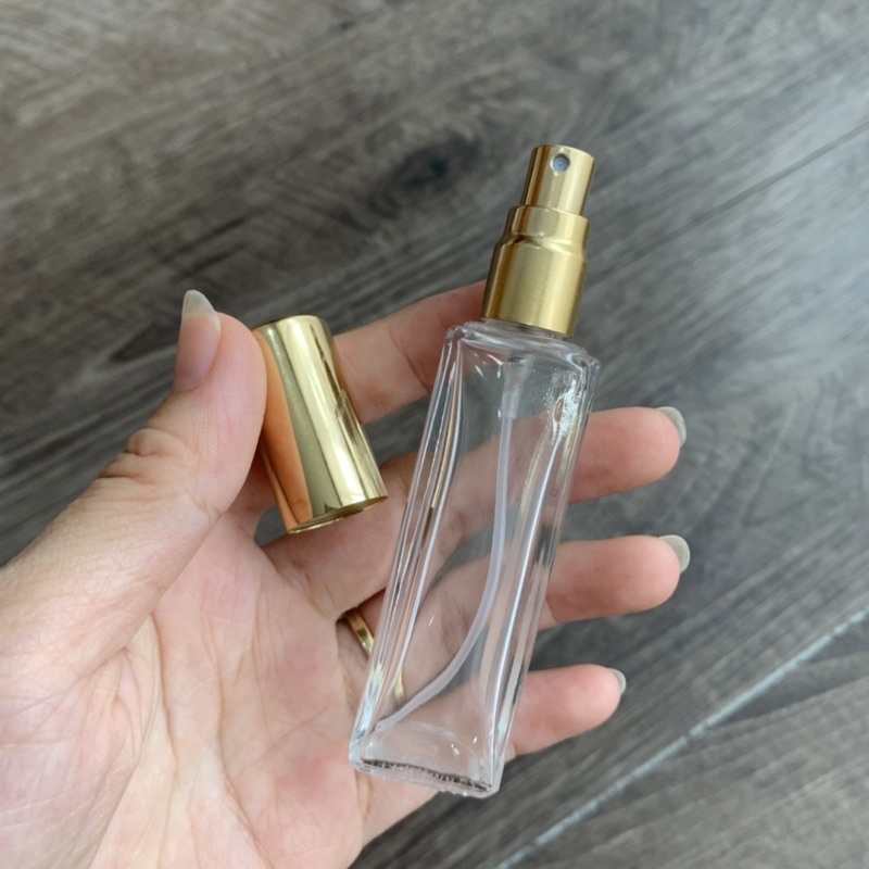 Chai Thuỷ Tinh Vuông Chiết Nước Hoa Vòi xịt 20ml, 30ml