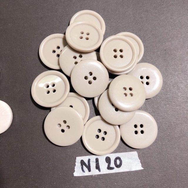 Combo nút áo trắng kem N117-120