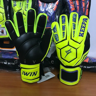 [ GIẢM TỐI ĐA 60K - MÃ SS04APR04 ] Găng tay thủ môn iWIN KEEPA Pro GK02
