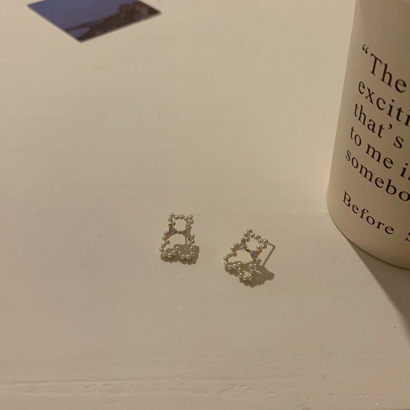 Bông Tai Hình Gấu Đính Ngọc Trai Đơn Giản Cho Nữ