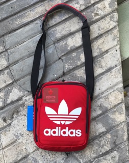 [☘️ADIDAS☘️]- TÚI ĐEO CHÉO SHOULDER BAG - Đỏ