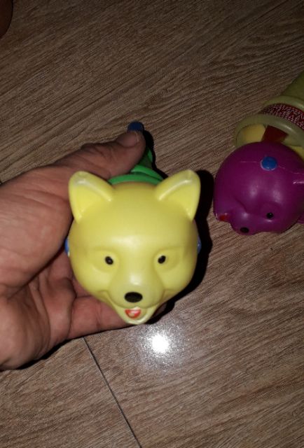 Một kèn kèm ngộ nghĩnh bằng nhựa cho bé