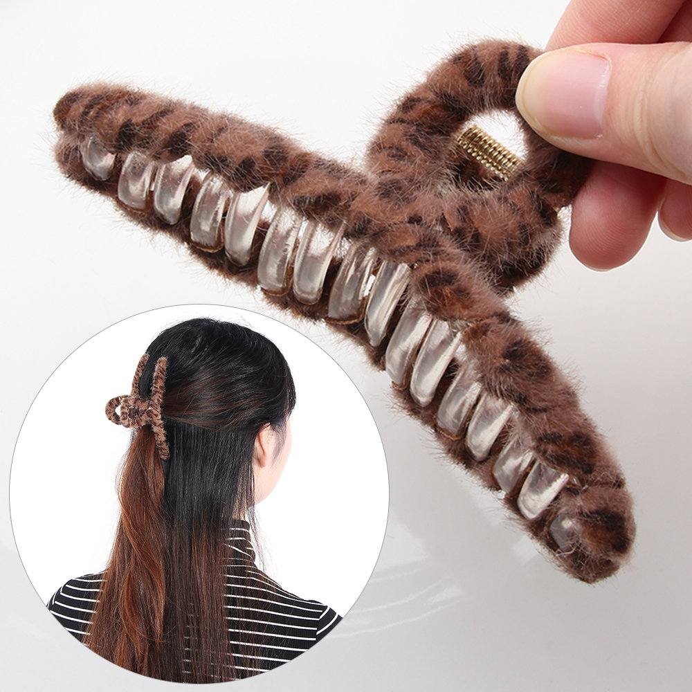 WATTLE Fashion Hair Claw Clip Women Girls Large Hairpins Hair Clamps Hair Accessories Plush Leopard Print Strong Hold Barrette