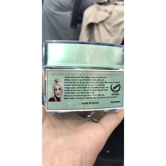 KEM SÂM VUÔNG XANH DƯỠNG TRẮNG DA CHỐNG 9 DẤU HIỆU LÃO HOÁ 80GR
