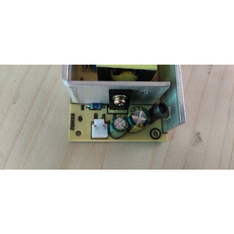 Nguồn loa kéo 15v 5a