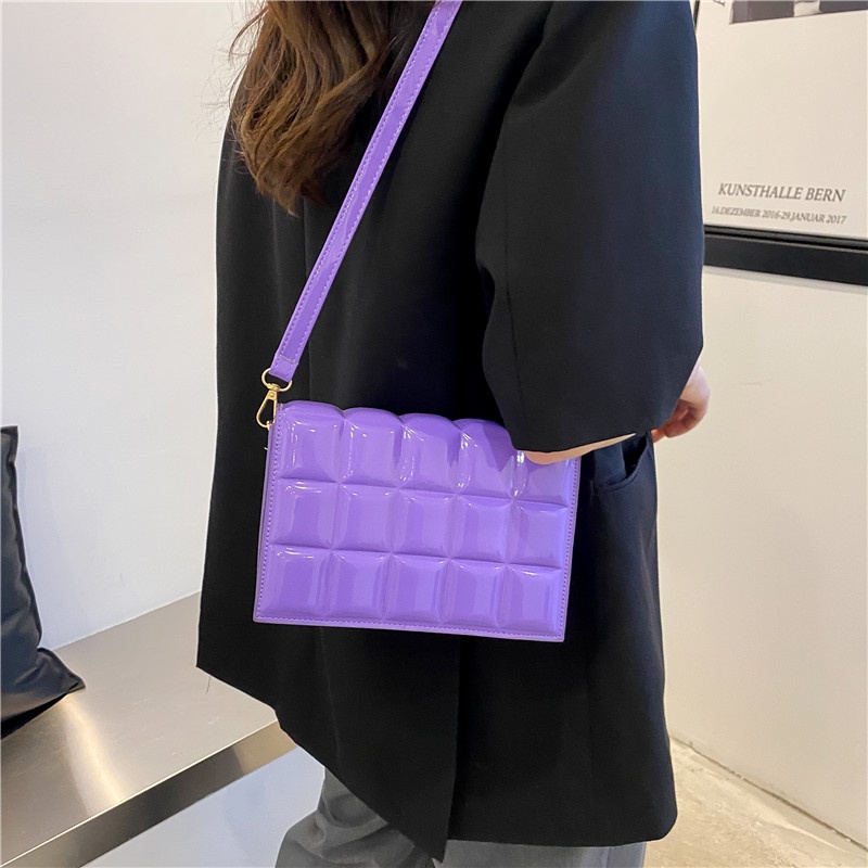 Túi Xách Đeo Vai Cỡ Nhỏ Phối Dây Xích Thời Trang Nữ Sành Điệu