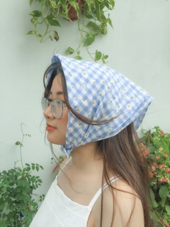 Khăn turban hoạ tiết kẻ phối hoa daisy nhiều màu Gió | khăn choàng đầu bandana