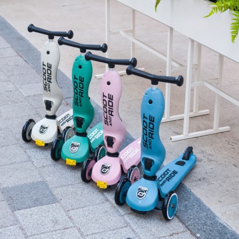 Xe trượt 2in1 Scoot and Ride Highwaytrick 1 cho bé 1-5 tuổi (Hàng Order)