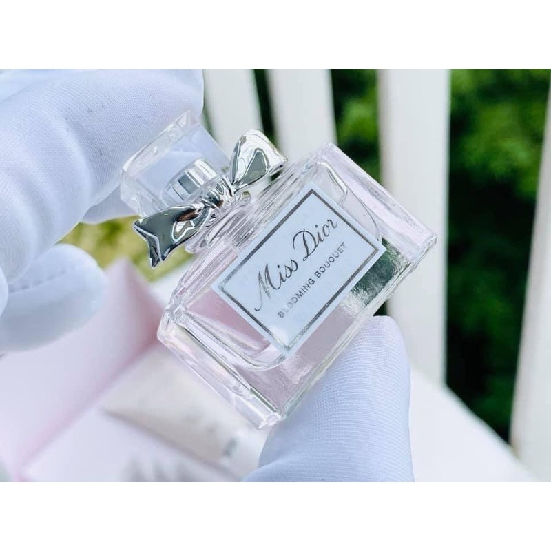 NƯỚC HOA MISS DIOR MINI 5ML CỰC XINH LƯU HƯƠNG CỰC LÂU CHÍNH HÃNG FULLBOX