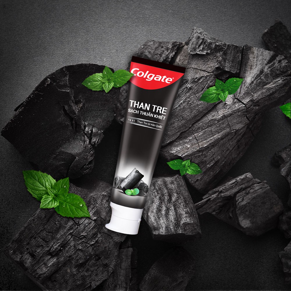 Kem Đánh Răng Colgate Bamboo Charcoal Pure Clean Than Tre Hoạt Tính Sạch Thuần Khiết 180g