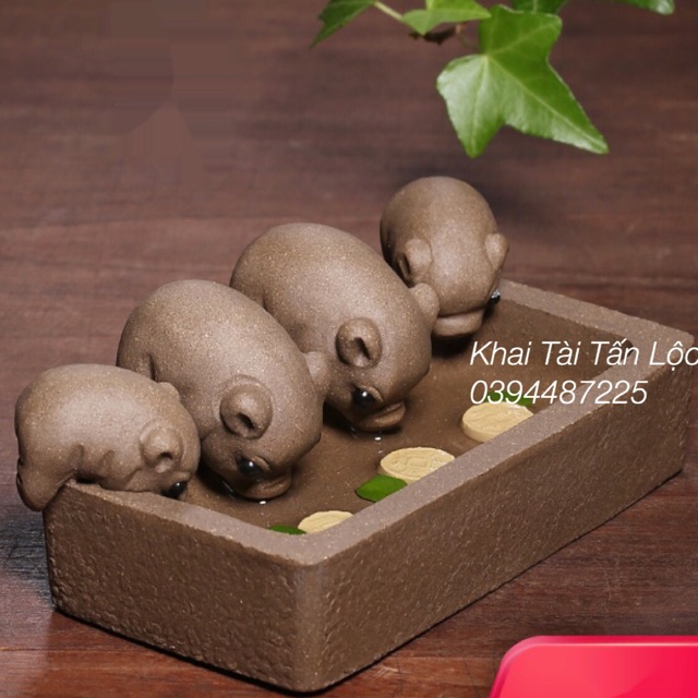 ĐÀN HEO ĂN CÁM TRONG MÁNG gốm tử sa