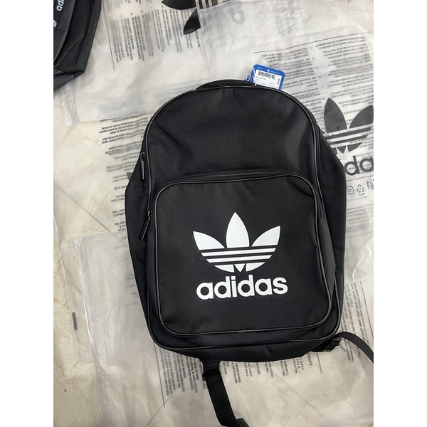 balo adidas