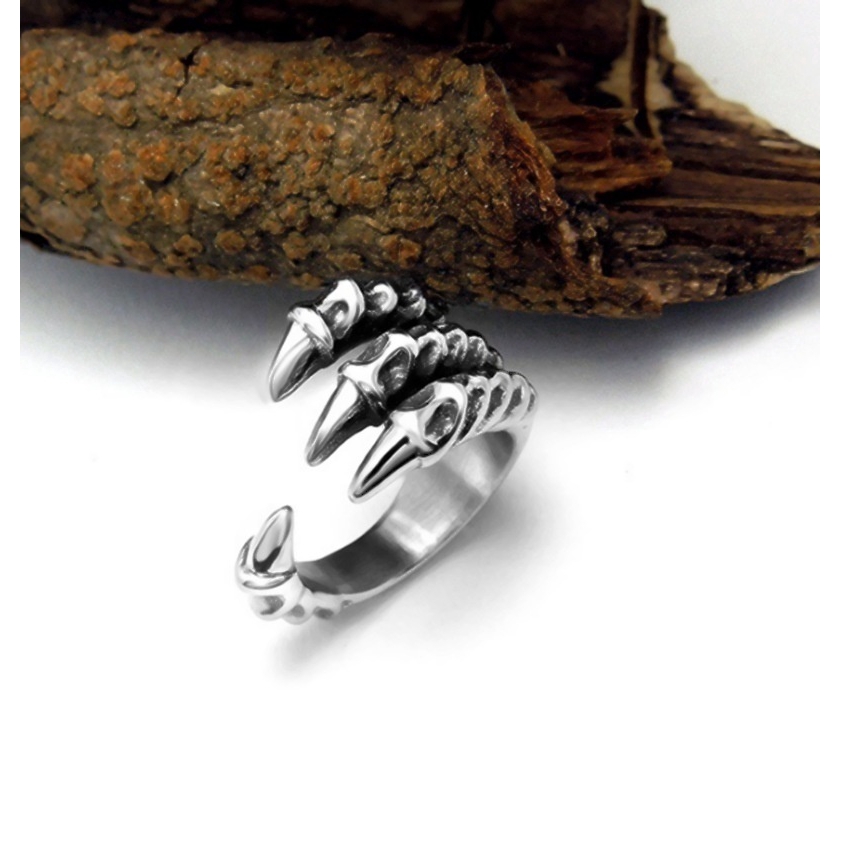 Nhẫn Thiết Kế Đặc Biển Phong Cách Retro