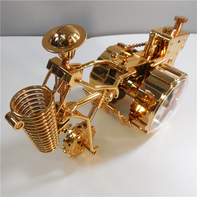 Đồng Hồ Báo Thức Để Bàn Hình Máy Kéo Cổ Điển Sáng Tạo Cho Học Sinh