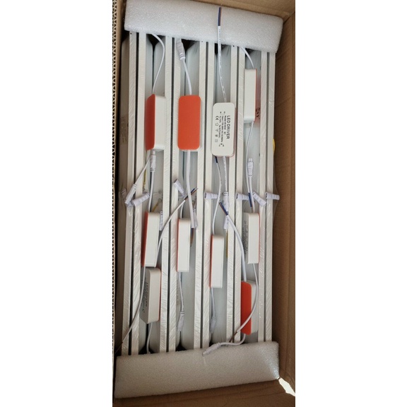 Đèn LED Panel 600x600 âm trần 48W 60W cao cấp