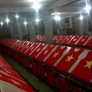 7 áo cờ đỏ 210k