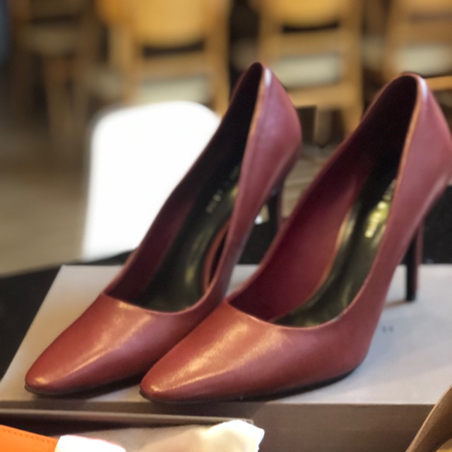 Sale lỗ giày CnK sz 37