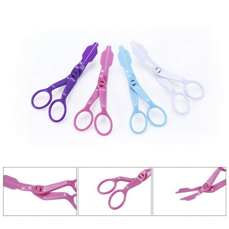 Kéo Nhựa Hỗ Trợ Bắt Kem Trang Trí Bánh