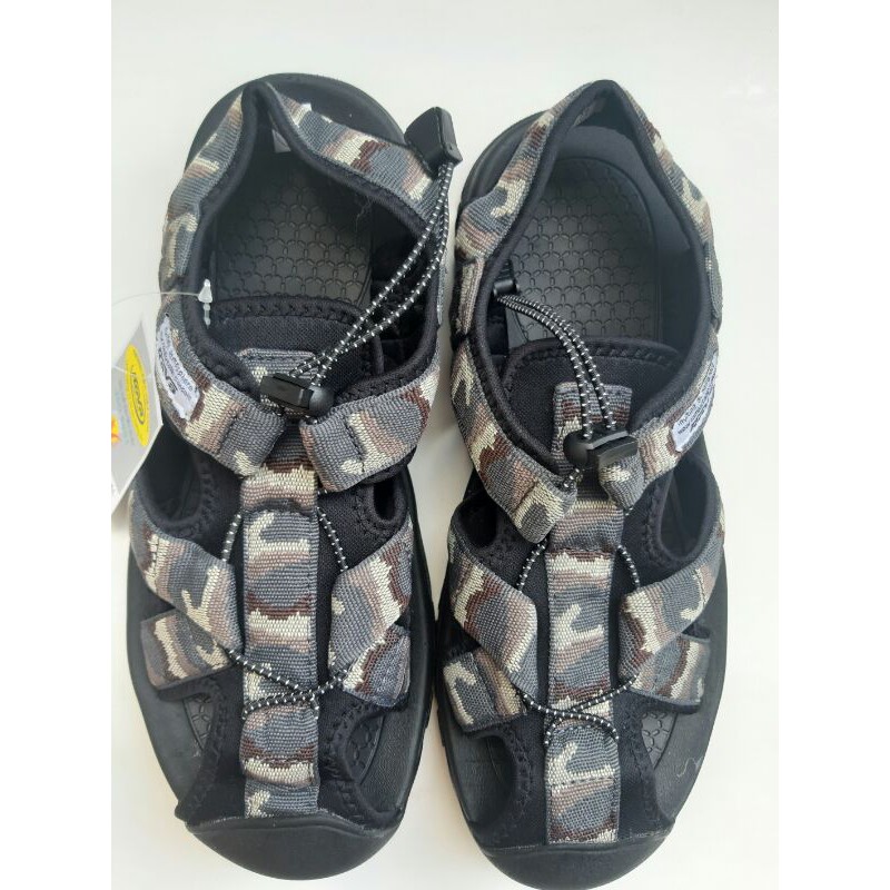 Giày sandal nam bít mũi dã ngoại Rova