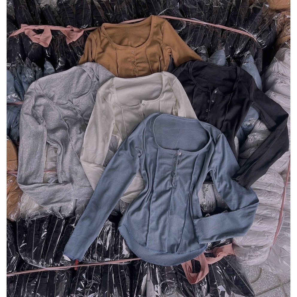 áo thun gân tay dài nút  bấm phối đường li 2 bên sườn li